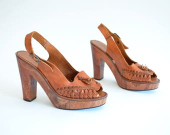 Vintage 1970s LEATHER and wood platforms / 7