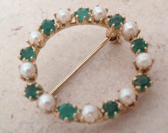 Pearl Circle Pin Brooch Gold Filled Emerald Green Stones Imperial Pearl Vintage V0950
