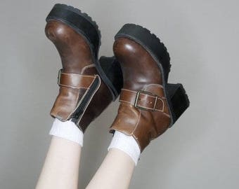 90s brown leather buckle mega platform boots size 7.5