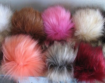 SALE Spare Bobble Faux Fur Pom Pom Bobble for Hat Large Detachable PomPom Pom Pom Pompons en Fourrure in Fur