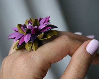 Multicolor - lilac-magenta-olive-violet leather Chrysanthemum flower ring