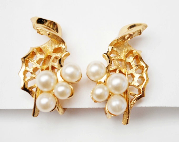Crown Trifari Earrings - gold tone - White Pearl - floral leaf - Clip on earring