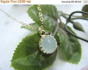 SALE - Jade necklace - Gold necklace - light green necklace - vintage necklace, Gold jade necklace - Gift for her