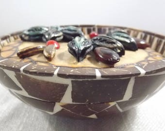 Vintage Coconut Trinket Box - Hand Turned Wooden Round Jewelry Box from Jamaica