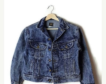 ON SALE Vintage Lee Acid wash Denim Jacket/Jean Jacket from 1980's*