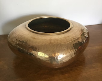 Large Vintage Hammered Brass Planter, Squarish with Rounded Corners, Solid Brass Container, Hosley International, Classic Hollywood Regency