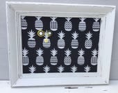 Babillard aimanté recouvert tissu ananas en noir et blanc tropic organisation mémo photos décor mural tableau d'affichage à aimants bureau