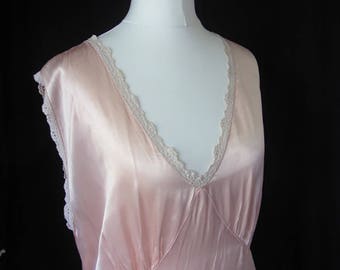 vintage Hollywood glamour 1930's heavy satin silk peach pink negligee for curvy girl size 18