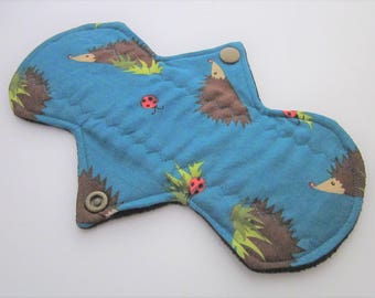 Cloth Menstrual Pad 8" regular absorbency - Hedgehog print 100% cotton top