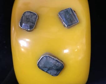 Bracelet ~ Vintage Yellow Resine