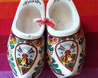 Vintage Mini Dutch Shoe~Miniature Wooden shoe~Wooden Clogs Holland~Souvenir of Holland~Windmill~Dutch Clog~Shadow box item~JewelsandMetals