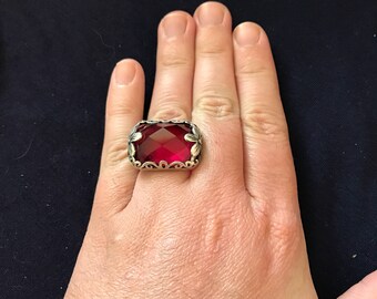 RED STONE- statement ring - flowers - sterling silver - size 7