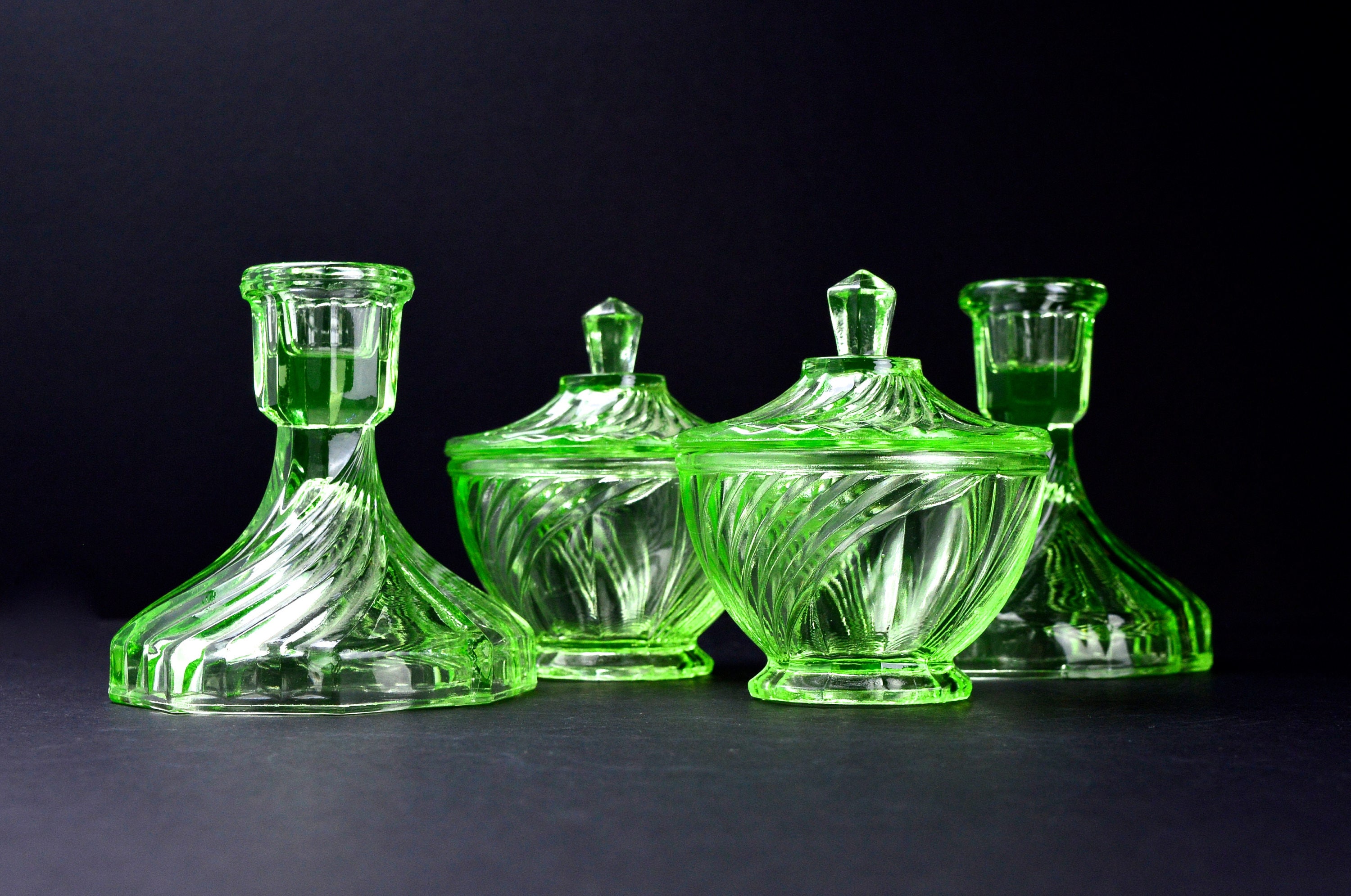 Green Glass Vanity Set Vintage Dressing Table Set Vintage ... Green Glass Vanity Set Vintage Dressing Table Set Vintage ...