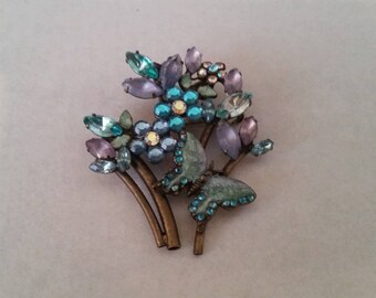 Beautiful Vintage Brooch in Aqua Blues