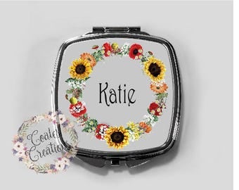 Personalized Compact Mirror//travel mirror//beauty accessory//bridesmade gift//unique//hand mirror//mothers day gift