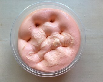 Ginny (Peach Scented Glossy Slime)