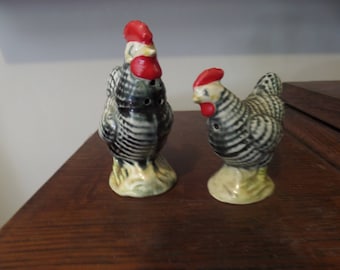1940's Chicken Salt and Pepper Shakers