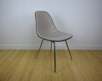 Eames Herman Miller Upholstered Naugahyde Side Chair Off White/Gray