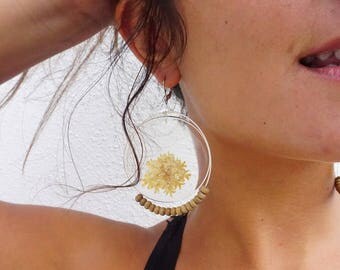 Boucles d'oreilles en résine FAIT MAIN//Vrai fleur//Bijoux Femme//Style bobo/hippie/Romantique//Cadeaux pour femme//Cadeaux pour elle
