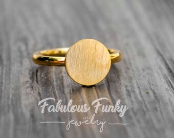 Geometric circle ring