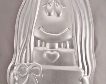 Wilton CATHY Cake Pan (1983) No. 502-3894 - Retired - Never Used.