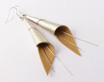 "arum" champagne earrings, silver plated