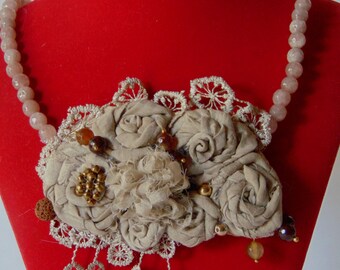 Beige fabric vintage style necklace