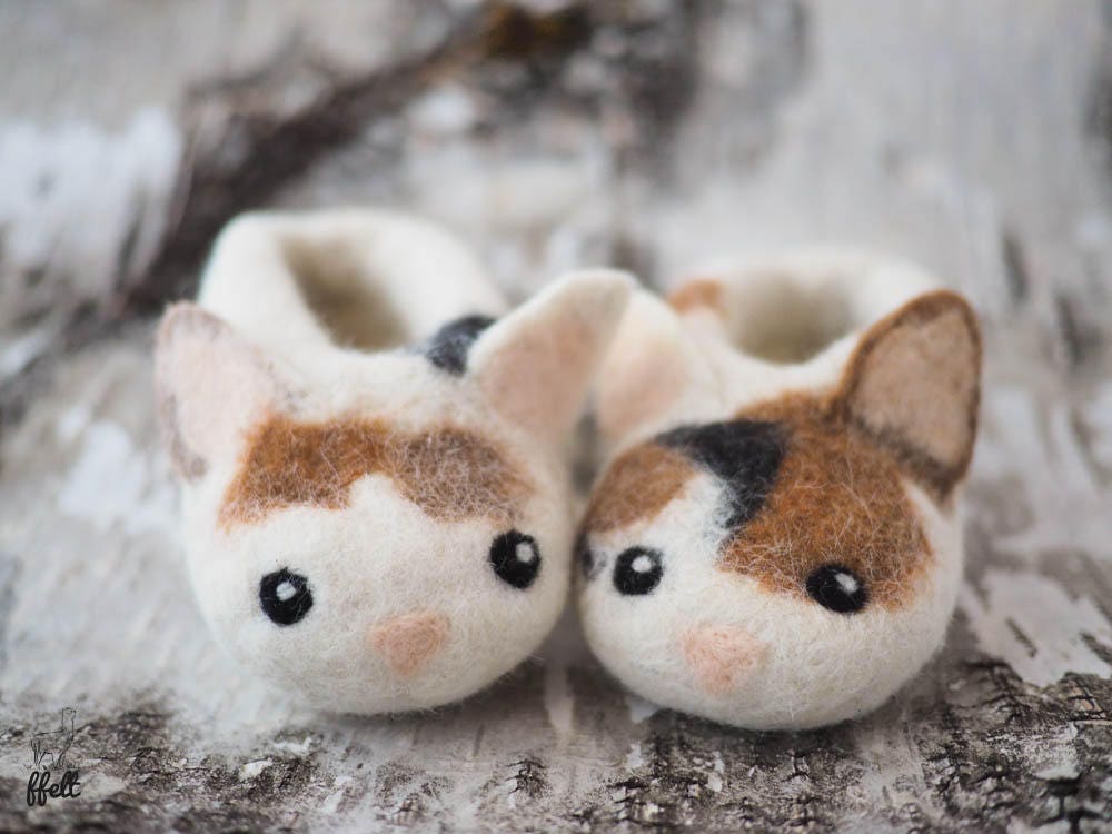 felt cat slippers