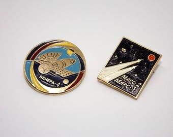 Vintage collectible space pins - Space enamel pin set - Vintage cosmonautics pins - USSR space badges - Vintage astronomy enamel badges