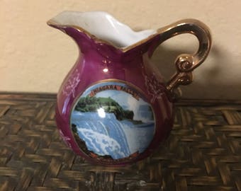 Vintage Mauve Purple Niagara Falls Souvenir pitcher, vintage Niagara Falls, Canada, vintage souvenir, waterfall, kitsch, retro,