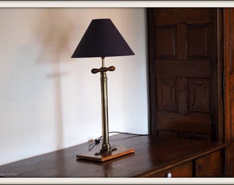 Handcrafted lamp, vintage English old pump.