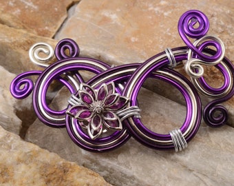 Purple flower brooch with Rhinestones