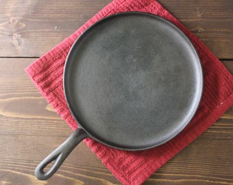 Vintage Cast Iron Griddle, Camping Cookware, Cast Iron Pancake Skillet, 8 inch griddle, Cowboy Griddle