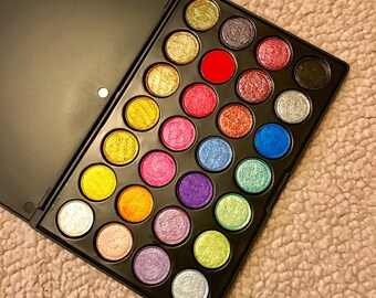 Giant Vegan Metallic Shimmer Eyeshadow Palette
