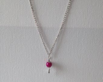 Silver necklace with fuchsia Pearl pendant