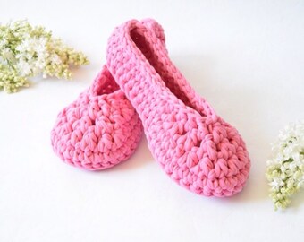 Woman slippers Trendy slippers Home shoes House slippers