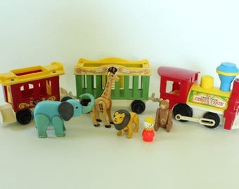 Fisher Price Little People, #991 Play Family Circus Train, 3-car Version