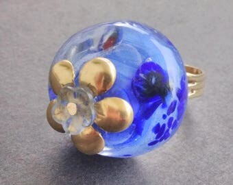 Aquatic including mouse and fried - embossed flower ring