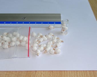 set of 5 mini cotton candy white and 8 mm approx velvet dust