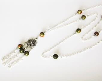 Necklace with pendant and Unakite gemstone beads