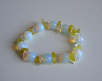 Elastic bracelet with semi-precious stone