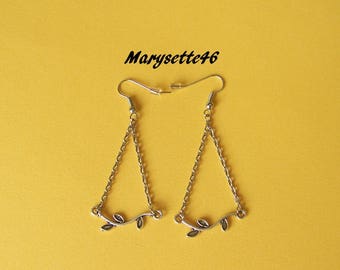 Simple "twig", chains and silver plated metal earrings
