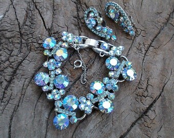 Delizza & Elster Bracelet and Earring Set Blue Aurora Borealis Rhinestones Juliana Vintage