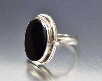 Sterling Silver Black Onyx Ring | Locket Ring | Vintage Poison Ring | Secret Compartment Ring | Modernist Jewelry | Gothic Ring Novelty Gift