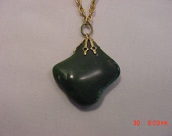 Vintage Green Polished Stone Pendant Necklace 17 - 747