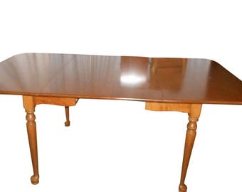 Ethan allen table hard rock maple wood gate leg style 2 leaves