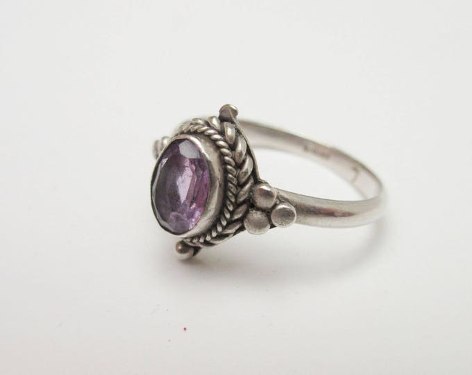 Sterling Amethyst Ring - Purple Gemstone Beveled twisted silver Setting - size 7