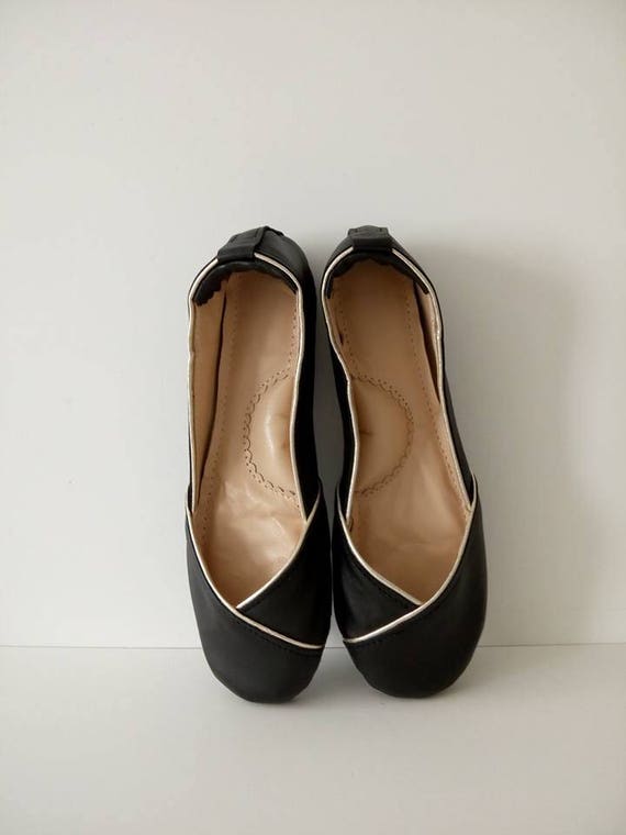 Handmade black leather flat shoes