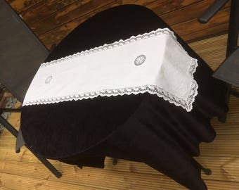 Antique White Cotton Table Runner
