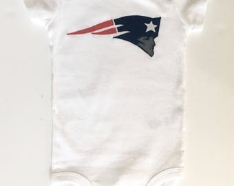 Patriots Baby, New England Patriots Bodysuit, New England baby, patriots football, Patriots Baby Gift, patriots logo